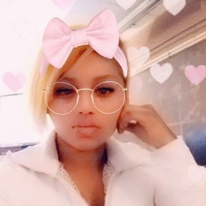 Meet your Posher, Judit